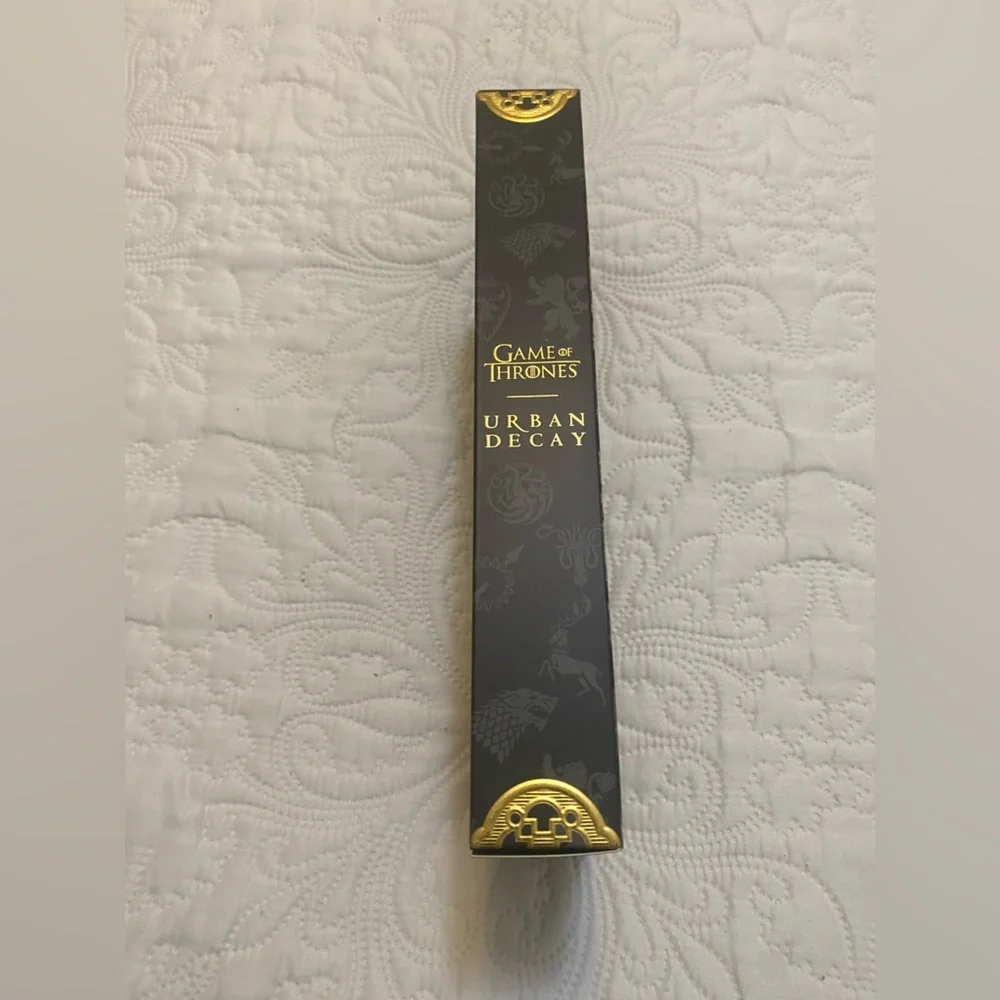 Urban Decay Game of Thrones Vault Eyeshadow Palette
